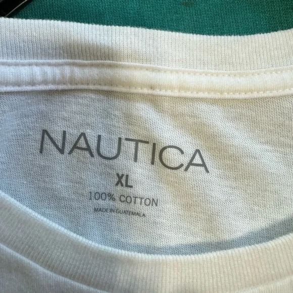 NAUTICA Men’s Graphic Fishing Short Sleeve White T-shirt. 100% Cotton. Size XL - Picture 3 of 6
